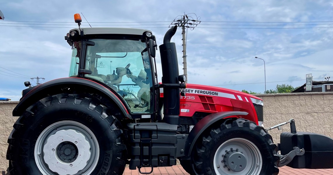 Massey Ferguson 8735
