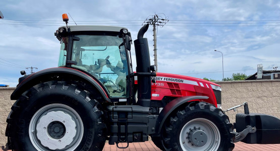 Massey Ferguson 8735